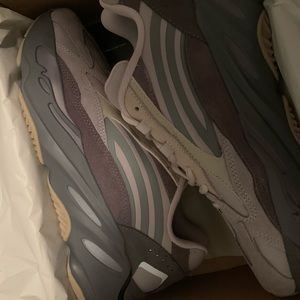 Yeezy 700’s Brand New Size 12